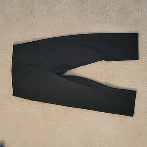 Lululemon Wunder Under Crop Leggings  Black size 6